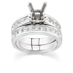 Classic Bridal Set 4 / 14K. GOLD LADIES NATURAL PRINCESS CUT DIAMOND WEDDING SET
